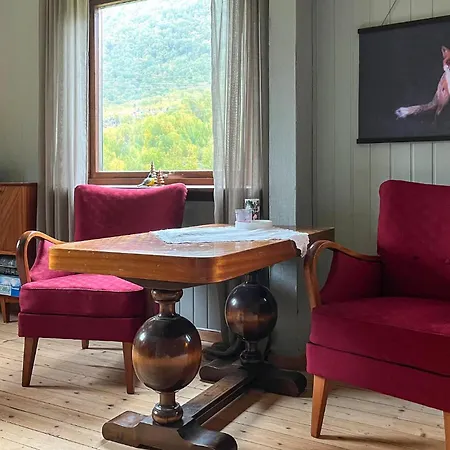 Feriehus Koselig Hjem I Med Badstue