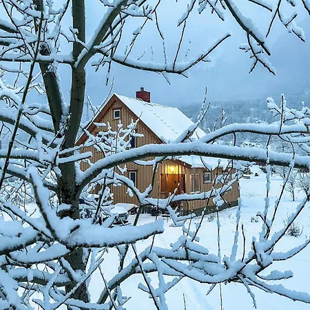 Дом отдыха Cozy In With Sauna